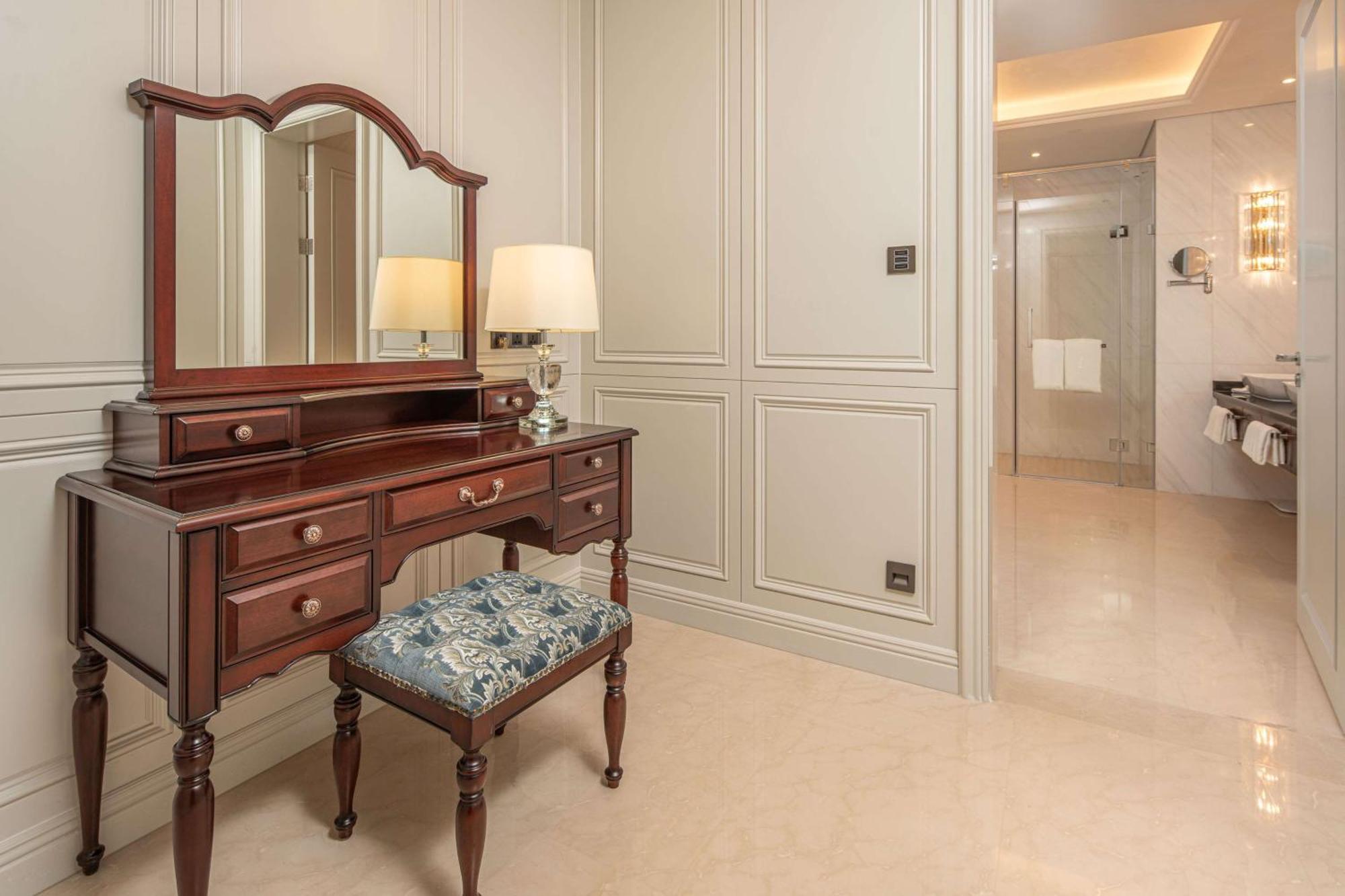 Hilton Brazzaville Les Tours Jumelles Hotel & Residences Exterior photo