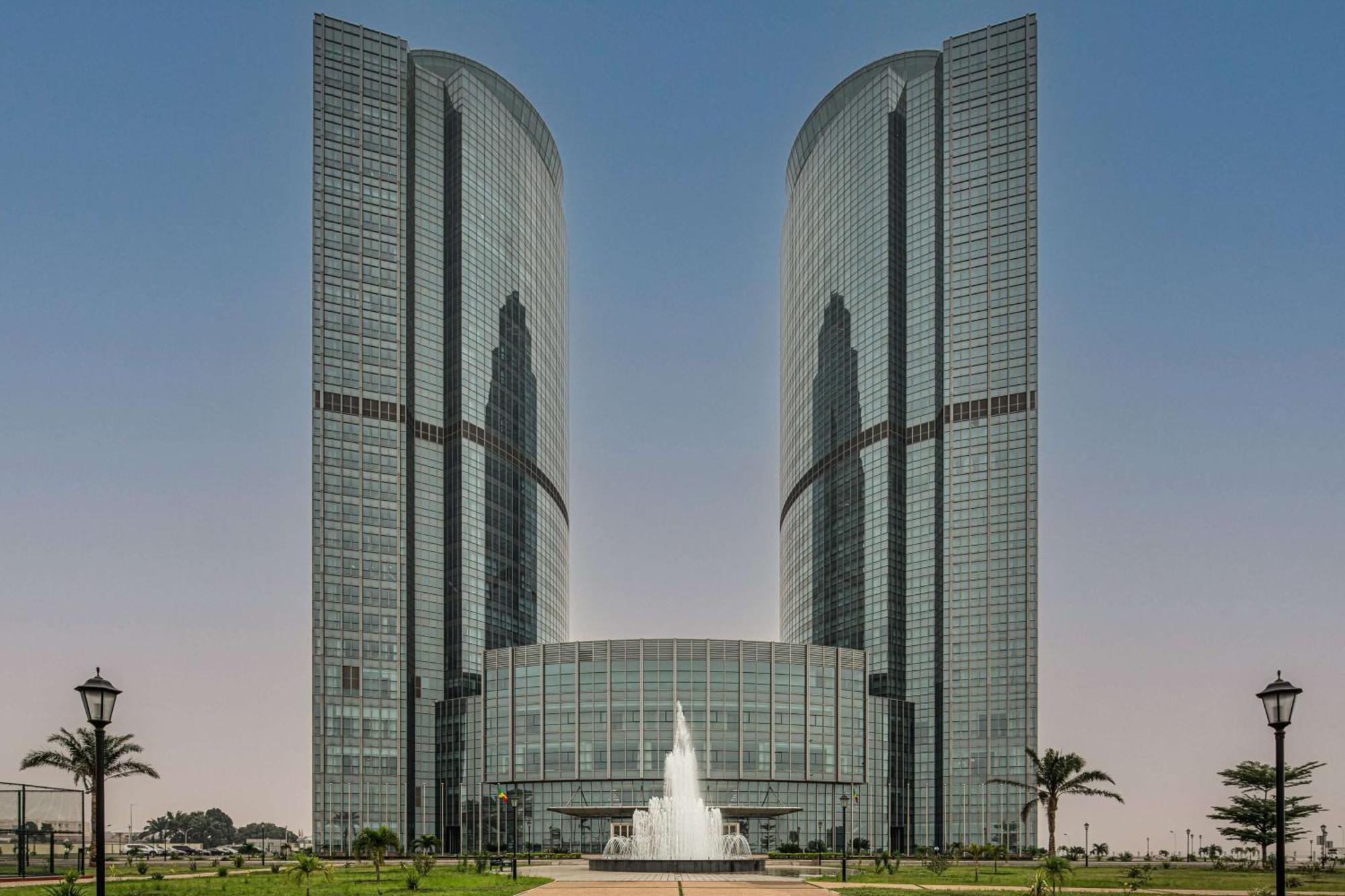 Hilton Brazzaville Les Tours Jumelles Hotel & Residences Exterior photo